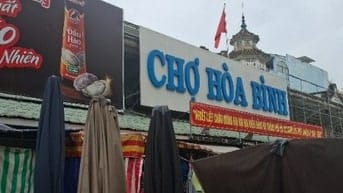 Bán Sạp lớn Mặt Tiền Chợ Hoà Bình Q5. Giá 1.2 tỷ 