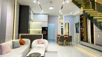Một căn hiếm hoi ngay Cô Giang PN 3ty350 52m2 HXH5m SHR khu an ninh