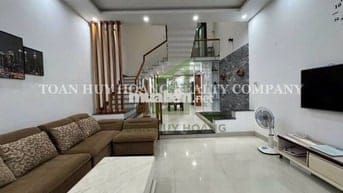 NHÀ ĐẸP KHU PHẠM VĂN ĐỒNG – 100M2 – 3 TẦNG – 3 PHÒNG NGỦ KHÉP KÍN