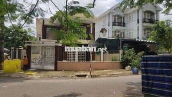 Cho thuê Biệt Thự ngay chợ Bà hôm , Tân tạo, giáp Tên Lửa 12x22. 18 Tr