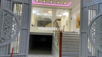 NHÀ ĐẸP KHU AO SEN TÊN LỬA-HẦM-3TẤM-NỘi THẤT