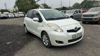 Toyota Yaris 2010 Trắng