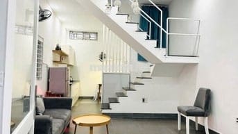 BÁN NHÀ CMT8 P.4 Q.3 3 TẦNG 32M2 (4M x 8M) KHU TRUNG TÂM 5,55 T TL