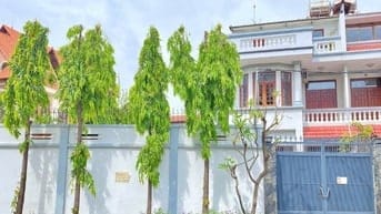 Cho thuê biệt thự Nguyễn Ư Dĩ P.Thảo Điền Q.2 CÓ HỒ BƠI_ DT: 20mx34m