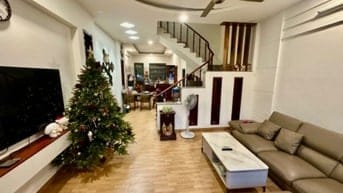 🏡 CHO THUÊ NHÀ GIÁP Q2 – FULL NỘI THẤT – HXH