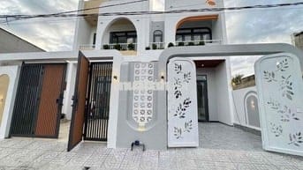 🔥 CHỦ CẦN TIỀN GẤP CHO CON ĐI DU HỌC – BÁN NHÀ GIÁ RẺ XÃ BÌNH CHÁNH