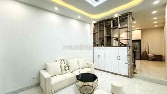 TRUNG TÂM THANH XUÂN - 3 THOÁNG - 6 TẦNG- 8 PHÒNG NGỦ - VÀI BƯỚC RA PH