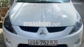 Mitsubishi Grandis 7 chỗ Số tự động