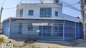 Cho thuê nhà nền góc, chính chủ, đường 23a & 16a2 Đức Hoà - Long An