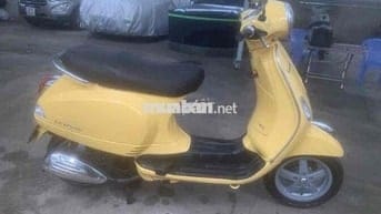 Piaggio Vespa 125 3vie màu Vàng