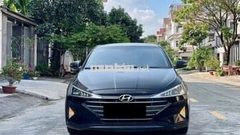 Hyundai Elantra 2019 1.6 AT - 100000 km