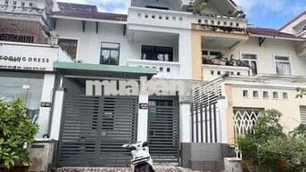 🌻CHO THUÊ NHÀ TRỆT LỬNG LẦU KDC NAM LONG SAU LƯNG MIÍTUBISHI