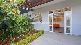 VILA SÂN VƯỜN SIÊU XINH,2PN, FULL NỘI THẤT SÁT BIẾN MÂN THÁI SƠN TRÀ