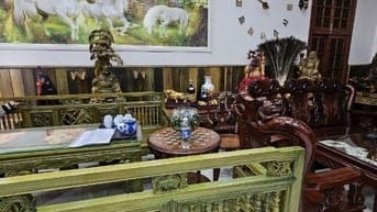 ♦Nhà Biệt thự + 4 căn nhà cấp 4 , đã phân làm 3 sổ