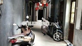 *** 1 căn Đội Cấn, Ba Đình, nhà dân xây, 5 tầng , 3 ngủ giá 5.9ty