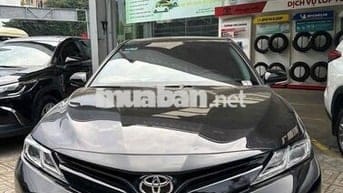 Toyota Camry 2019 2.0G Đen 29.000km