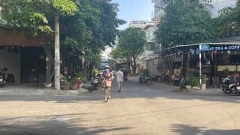 Bán nhà cấp 4 Dt 13,5x19m góc 2 MT đường 4F khu cư xá ngân hàng Quận 7