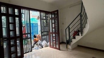 HIẾM-Tài Chính Nhỏ-Nhà Trung Tâm Quận 2-Sổ Riêng-Pháp Lý Sạch--2 Tầng