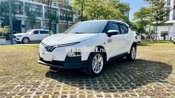 Vinfast VF5 Plus 2025 Trắng 4 vạn km