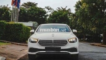Mercedes Benz E Class 2023 - 6999 km cực đẹp