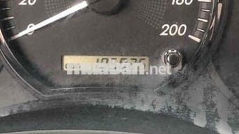 Toyota Innova 2013 2.0E - 195026 km