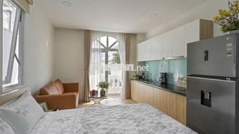 CHO THUÊ CĂN HỘ BAN CÔNG FULL NỘI THẤT THANG MÁY NGAY BỜ KÈ HOÀNG SA