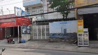 Nhà bán MT: đường hà huy giáp , cách. Nguyễn oanh GV 1,km