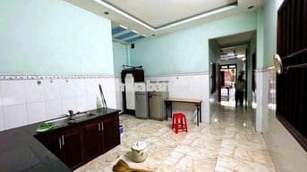 Nhà 2 tầng gần trường Đào Sơn Tây phù hợp gia đình, văn phòng, dạy học