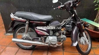 Honda Dream Thái BSTP