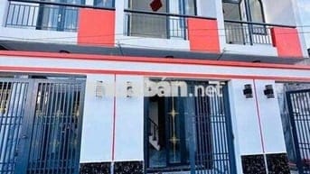 NHÀ PHỐ MỚI XÂY – 1 TRỆT 1 LẦU-CÁCH QL50 20m