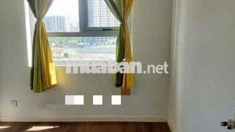 Cần share phòng + 1 wc riêng chung cư Luxgarden