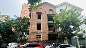 Chính chủ bán nhà biệt thự liền kề góc 3 mặt tiền ngõ 3 Đỗ Nhuận 135m2