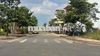 cần bán lô đất tại khu 4 khu đô thị long hưng city