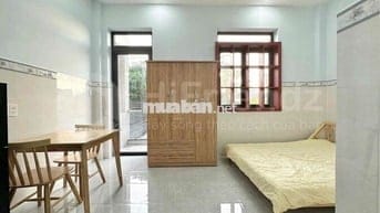 Phòng có ban công rộng full nội thất ngay Hoàng Diệu 2,Linh Trung