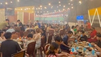 Sang nhượng toàn bộ quán ăn căn góc 679m2 Tân Kỳ Tân Quý - Tân Phú