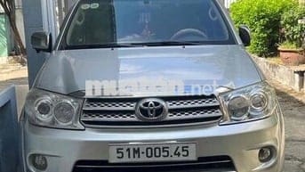 Toyota Fortuner 2010 2.7V - 125000 km