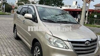 Toyota Innova 2015 2.0E - 106000 km