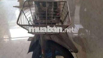 Yamaha Sirius Thể thao màu Bạc