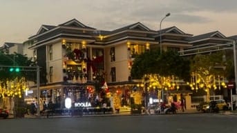 Siêu hót Ngoại Giao Đoàn 200m2 x 4 tầng mtien 25m chung cư đại xứ quan