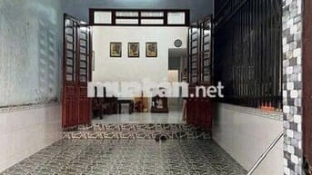 cho thuê nhà mặt tiền gần trung tâm y tế  Dĩ An gần chợ chang tai