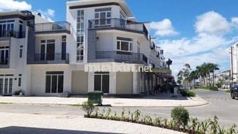 CẦN BÁN GẤP NHÀ PHỐ 3 TẦNG TRONG KHU ĐÔ THỊ PHÚC AN CITY, ĐỨC HÒA