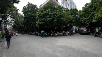 Hàng Hiếm Nguỵ Như Kon Tum 200m2 lô góc thuê 35triệu văn phòng đông