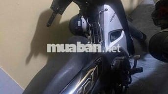 em cần bán xe wwave 110 .   mới chạy 2v biển 17 ạ