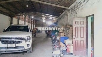 CHO  THUÊ  KHO  XƯỞNG ( 700 m2) XÃ  LÊ  MINH  XUÂN, BÌNH  CHÁNH