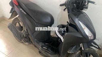 Xe Vision 2018 đen đỏ còn mới