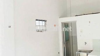 Phòng trọ sau công viên phần mềm Quang Trung - hẻm đường Đông Bắc