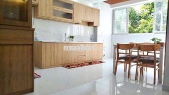 Bán Căn Hộ Cao Cấp LAKESIDE Full Nội Thất Cao Cấp : 2T820 TL