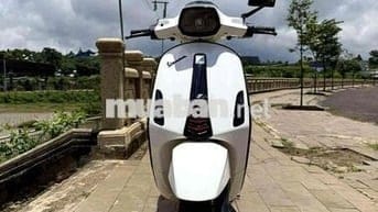 Cần bán Vespa Sprint 3Vie 2015 màu Trắng