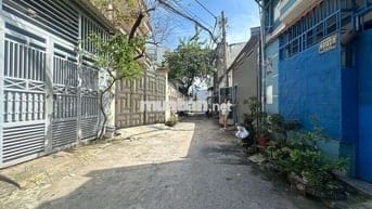 BÁN NHÀ HÓC MÔN - Ô TÔ ĐẬU CỬA - DT KHỦNG - GIÁ CỰC RẺ
DT