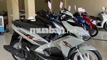 air blade 125cc . mẫu đèn less . máy zin im . vipp